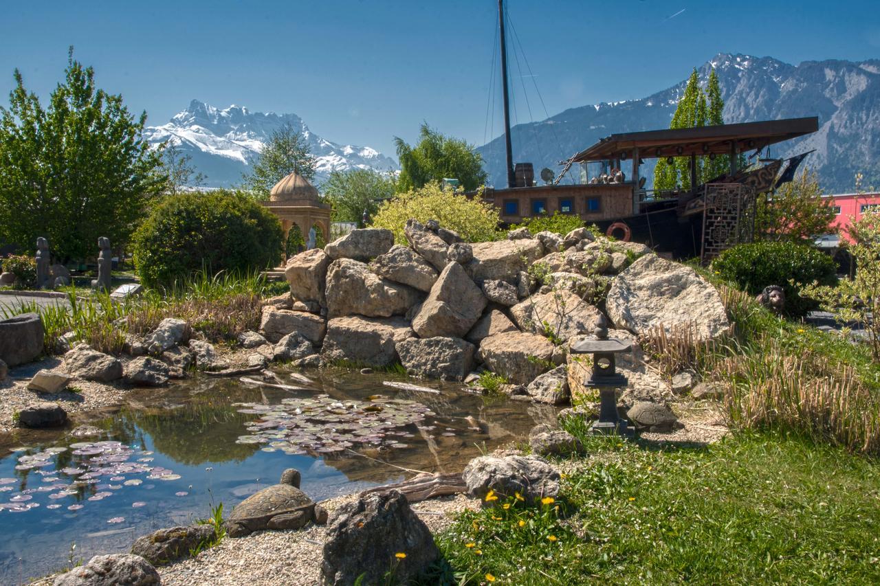 Crazy Lounge Bnb Aigle Exterior foto