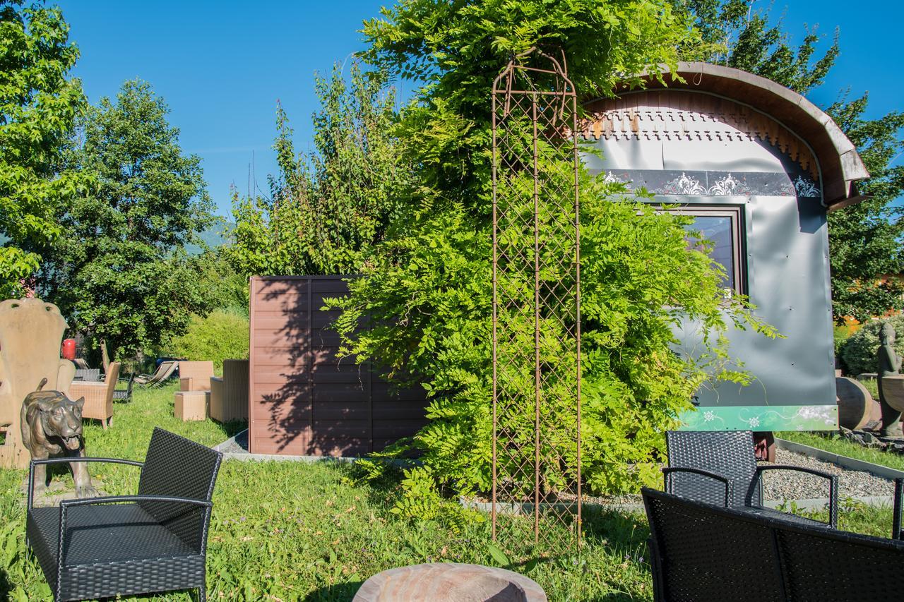 Crazy Lounge Bnb Aigle Exterior foto